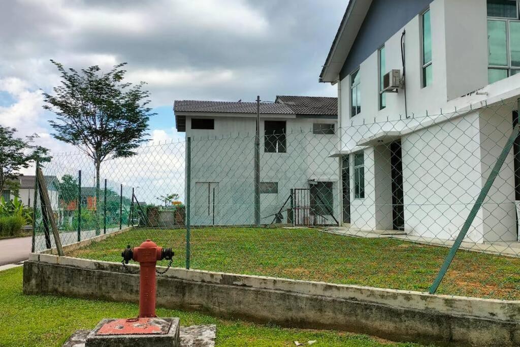 Iris 55 Corner Lot House Spacious Outdoor With Wi-Fi Джохор-Бару Экстерьер фото