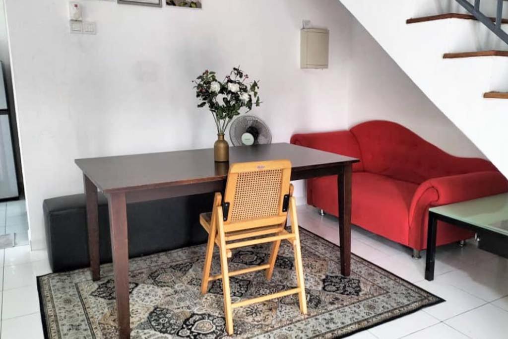 Iris 55 Corner Lot House Spacious Outdoor With Wi-Fi Джохор-Бару Экстерьер фото